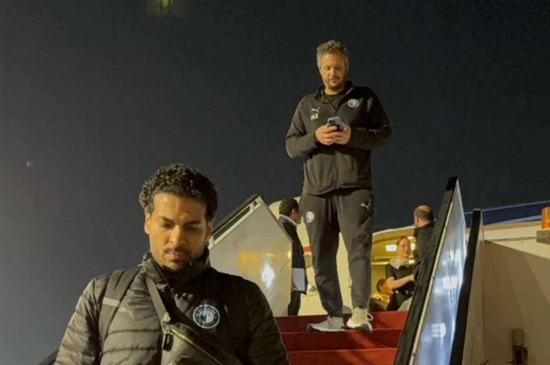 بيراميدز يصل إلى جوهانسبرغ استعدادًا لمواجهة صن داونز في نهائي دوري أبطال أفريقيا