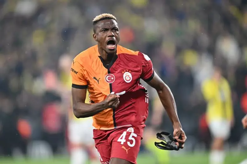 الهلال يعزز عرضه للحصول على خدمات أوسيمين