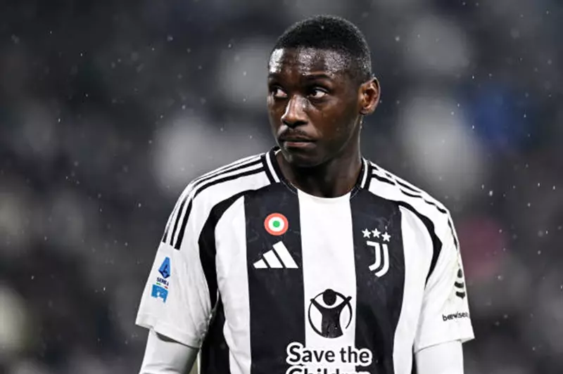 يوفنتوس يبرم اتفاقية مع باريس لضمان استمرار مواني في كأس العالم للأندية